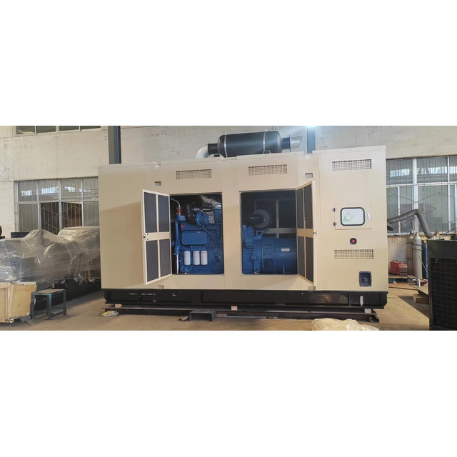 800KW Guangxi Yuchai diesel generator with silent box