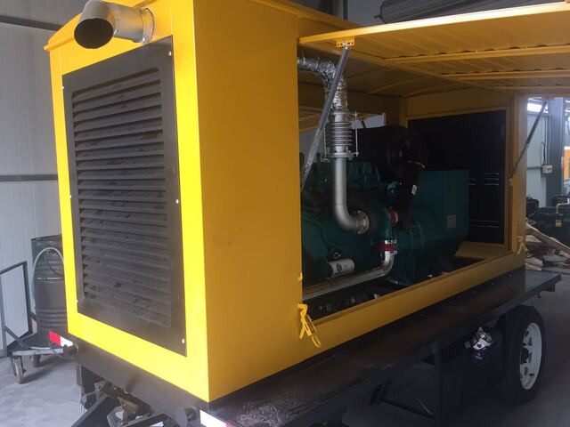 200KW Weichai Mobile Trailer Diesel Generator Set
